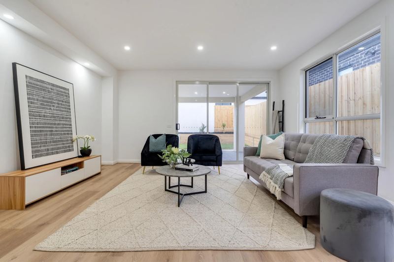 Family living room with sliding door to the backyard